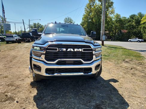 New 2026 RAM 5500 Tradesman image 14