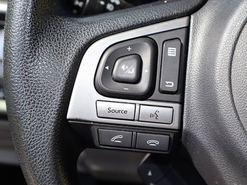 Used 2017 Subaru Forester 2.5i Premium AWD/4WD image 12