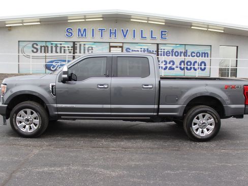 Used 2022 Ford F250 Platinum w/ FX4 Off-Road Package image 6