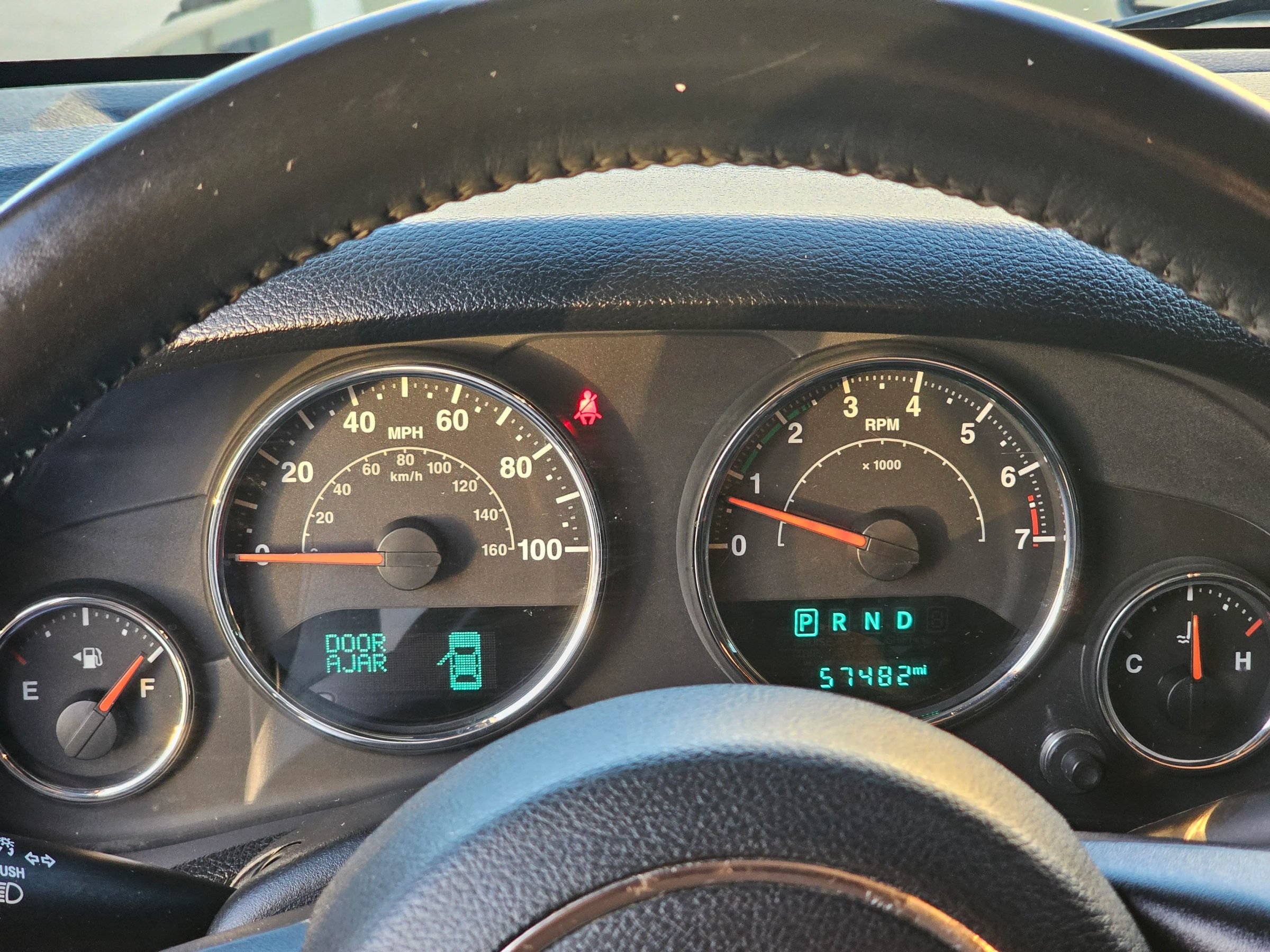 Used 2018 Jeep Wrangler Unlimited Sahara w/ Connectivity Group AWD/4WD image 10
