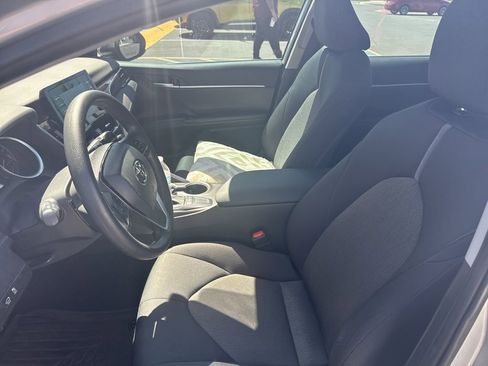 Used 2023 Toyota Camry LE image 10