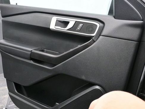 Used 2021 Ford Explorer 4WD image 21