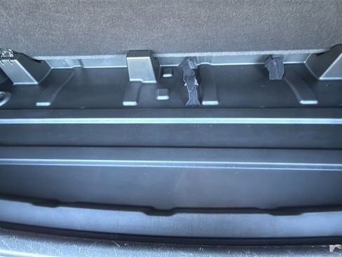 Used 2024 Chevrolet Tahoe Z71 w/ Luxury Package image 16