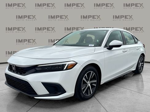 Used 2024 Honda Civic LX image 1