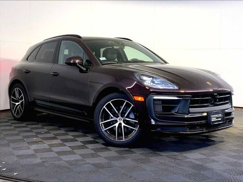 Certified 2023 Porsche Macan S AWD/4WD image 9