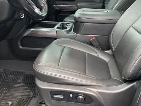 Used 2022 Chevrolet Silverado 2500 LTZ w/ LTZ Plus Package image 7