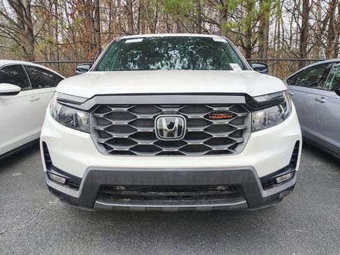 Certified 2023 Honda Passport TrailSport image 2