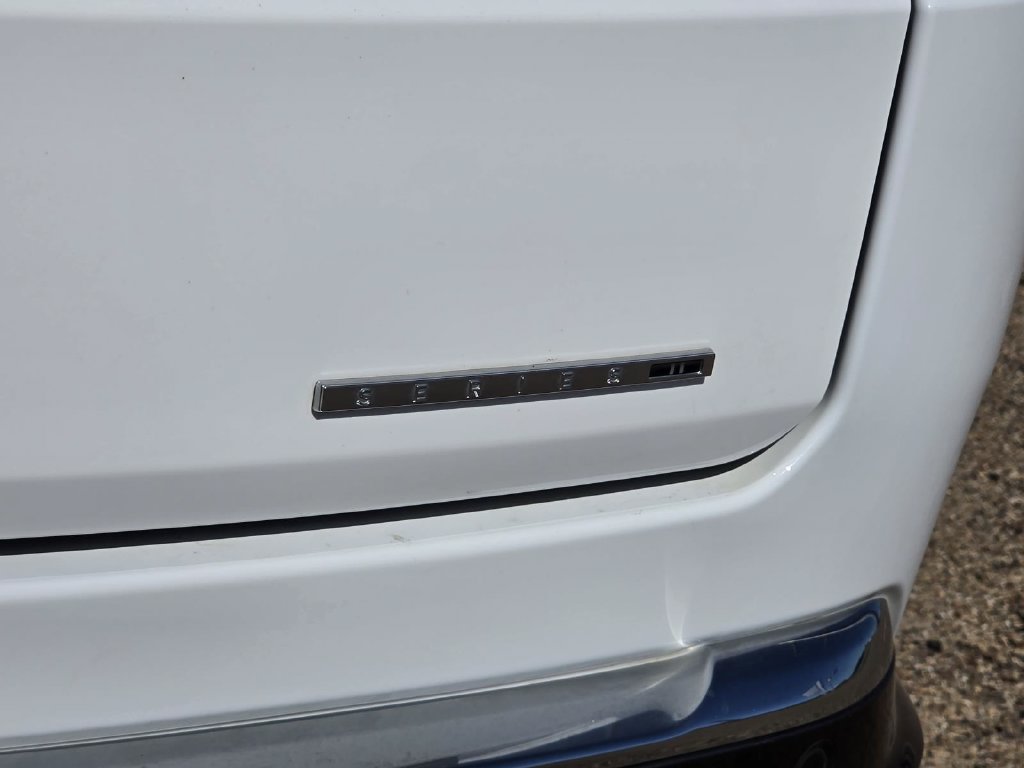 Used 2022 Jeep Wagoneer Series II RWD image 8