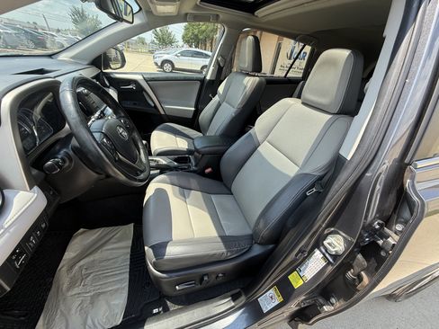 Used 2015 Toyota RAV4 Limited w/ Technology Package FWD image 9