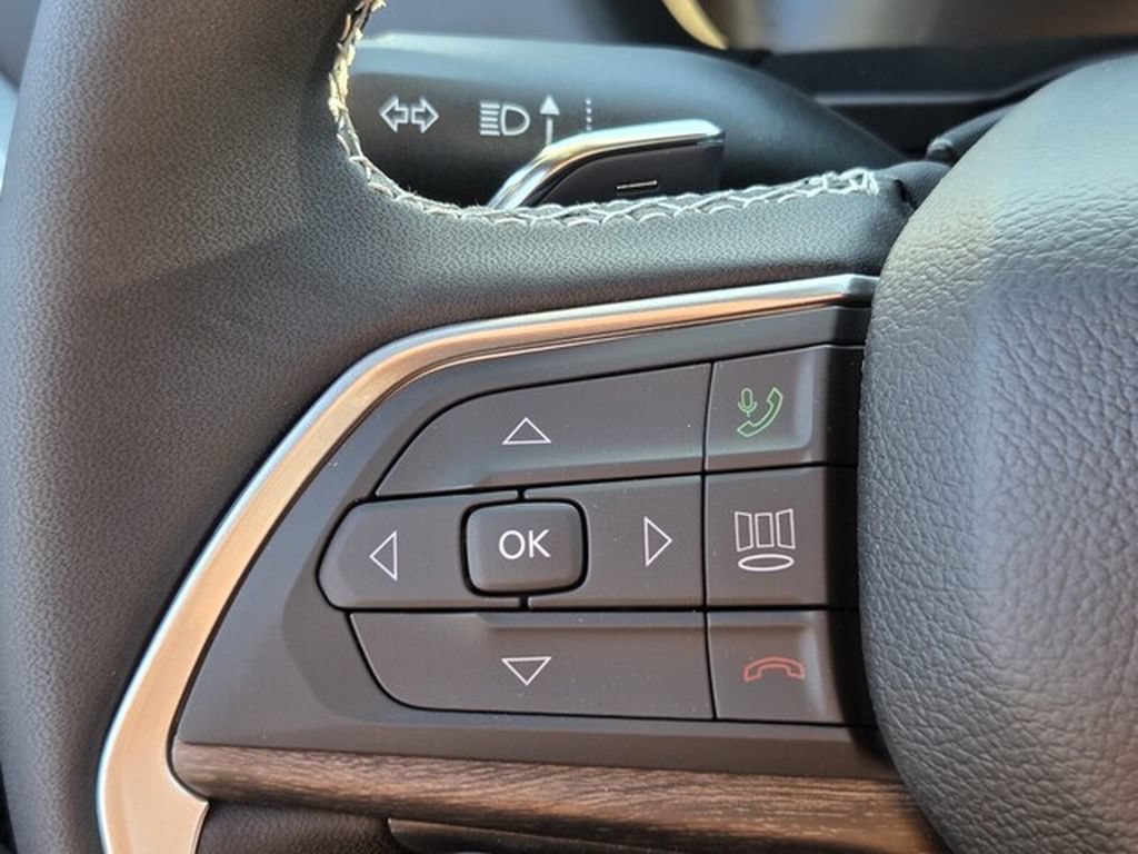 New 2027 Jeep Grand Cherokee Limited RWD image 28