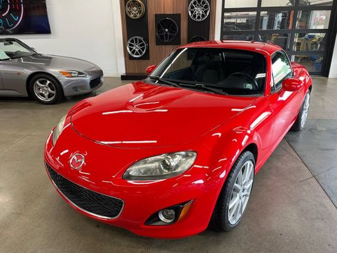Used 2011 MAZDA MX-5 Miata Grand Touring w/ Premium Pkg RWD image 5