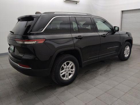 Used 2024 Jeep Grand Cherokee Laredo RWD image 10