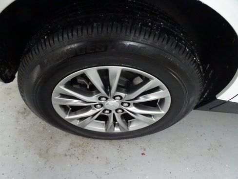 Used 2021 Cadillac XT5 Premium Luxury w/ LPO, Floor Liner Package image 30