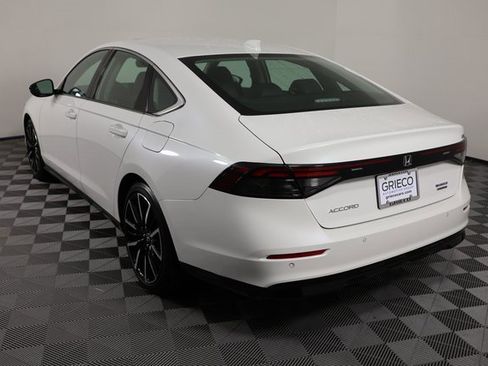 Used 2025 Honda Accord Touring image 6