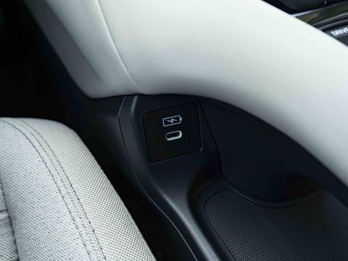 Used 2026 Honda HR-V LX image 29