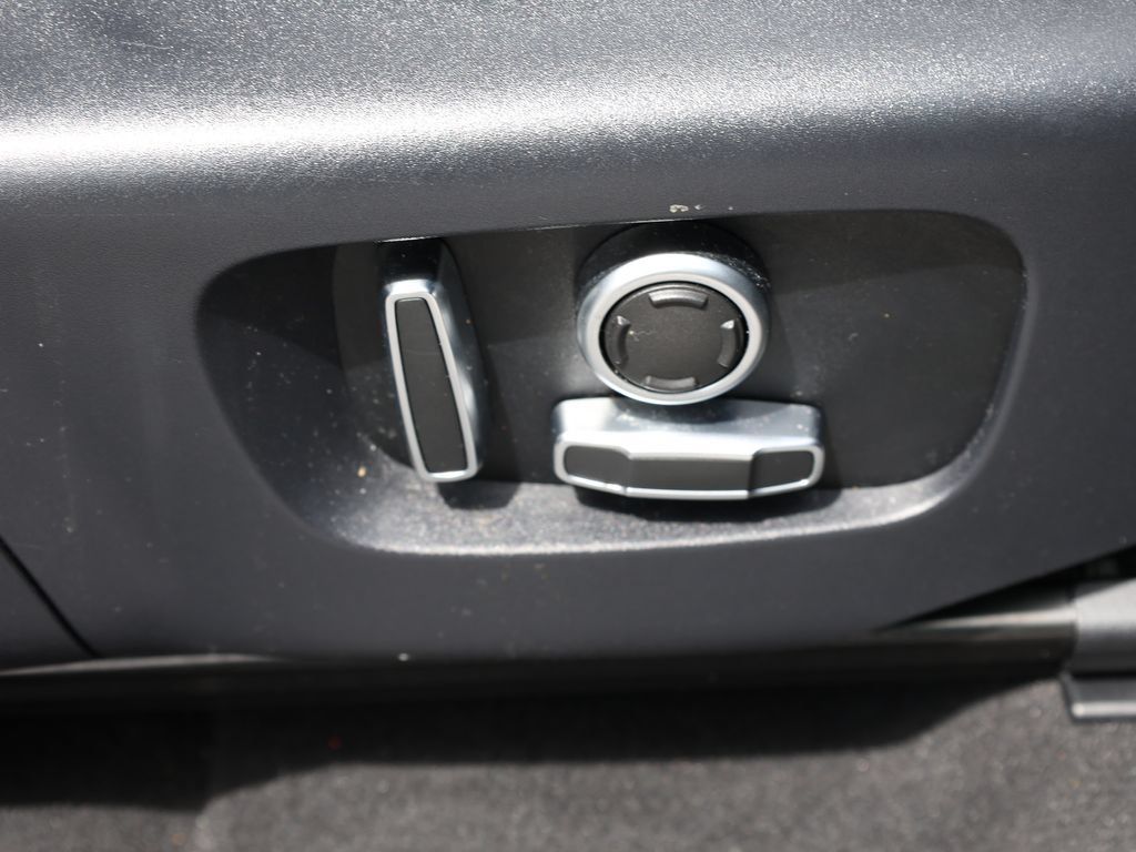 Used 2021 Land Rover Discovery Sport S AWD/4WD image 23