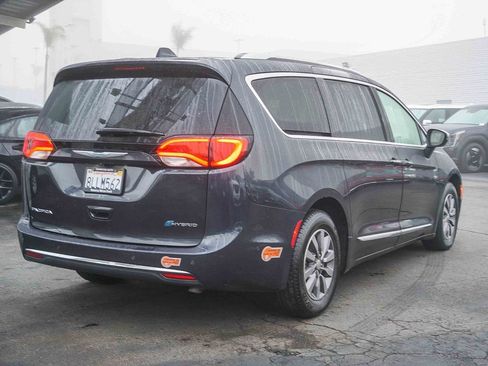 Used 2019 Chrysler Pacifica Limited w/ Advanced Safetytec Group image 7