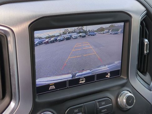 Certified 2021 GMC Sierra 1500 SLT w/ X31 Off-Road Package image 17