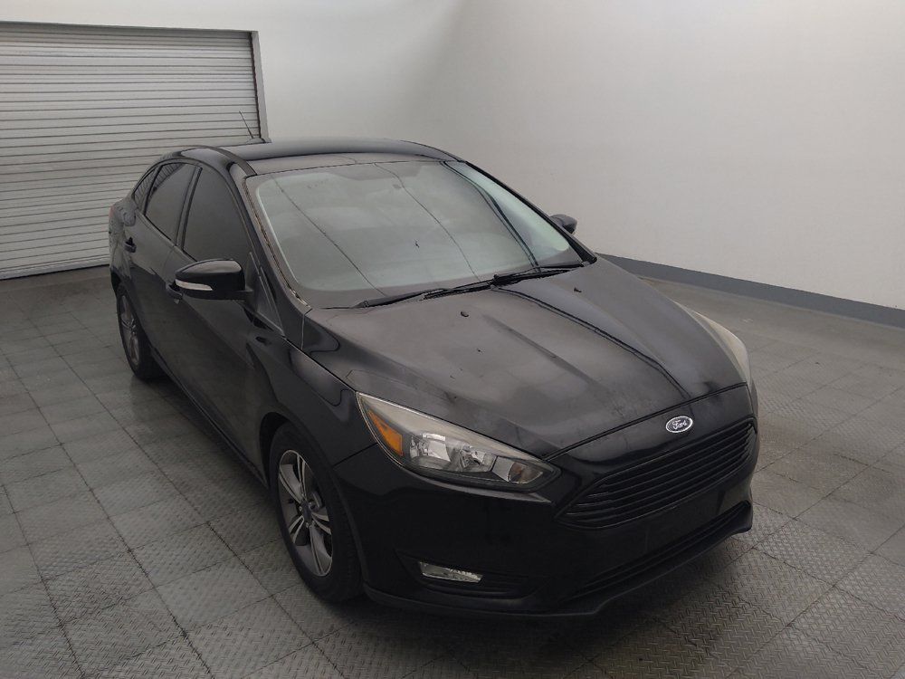 Used 2018 Ford Focus SE w/ SE Appearance Package FWD image 13