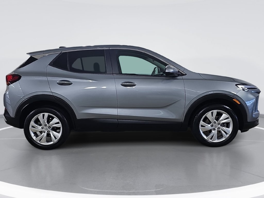Certified 2024 Buick Encore GX Preferred w/ Comfort Package FWD image 2
