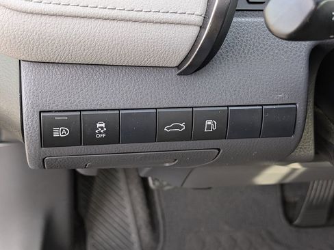 Used 2018 Toyota Camry LE w/ Audio Package image 24