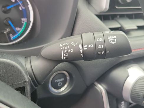 Used 2024 Toyota RAV4 SE w/ Weather & Moonroof Package AWD/4WD image 18
