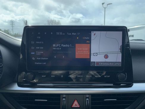 Used 2022 Kia Forte GT-Line w/ GT-Line Premium Package image 12