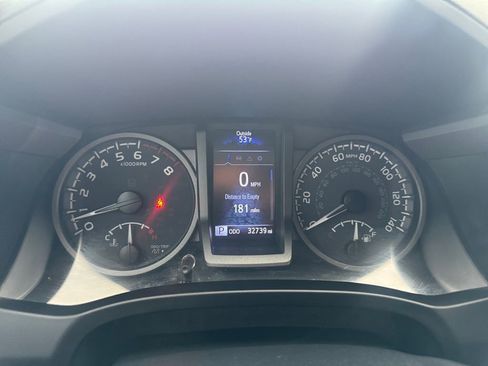 Used 2020 Toyota Tacoma TRD Off-Road image 23