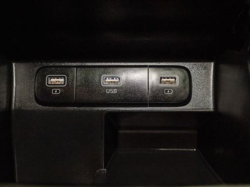 Used 2022 Kia Sorento S w/ Panoramic Sunroof Package image 15