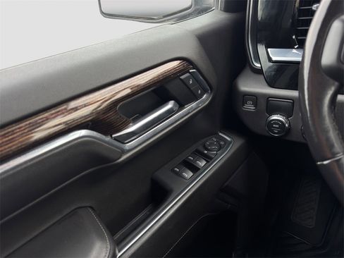 Used 2022 GMC Sierra 1500 Elevation image 13