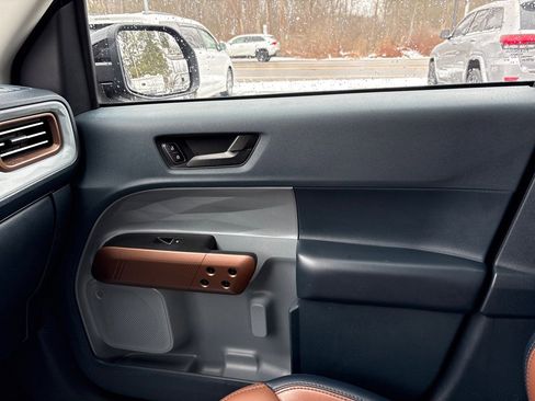 Used 2022 Ford Maverick Lariat w/ Equipment Group 500A Standard image 30