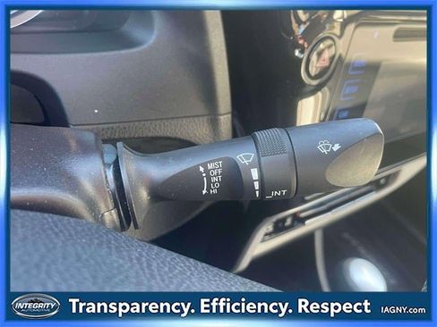 Used 2019 Toyota Corolla LE image 23