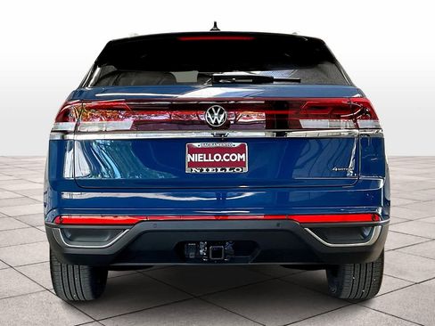 New 2025 Volkswagen Atlas Cross Sport SE image 6