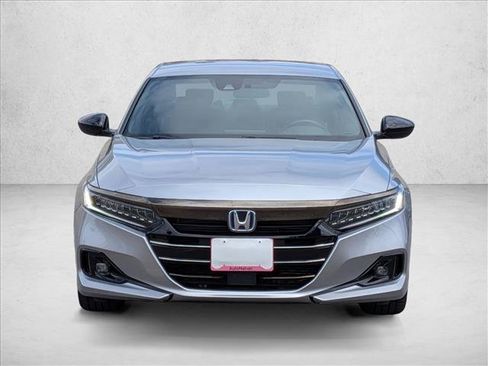 Used 2022 Honda Accord Sport image 2
