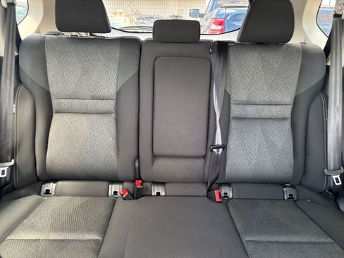 Used 2025 Nissan Rogue SV AWD/4WD image 40
