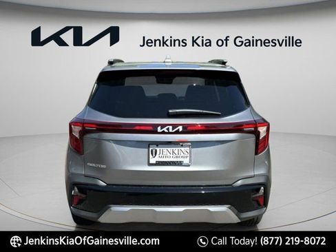 New 2026 Kia Seltos EX FWD image 3
