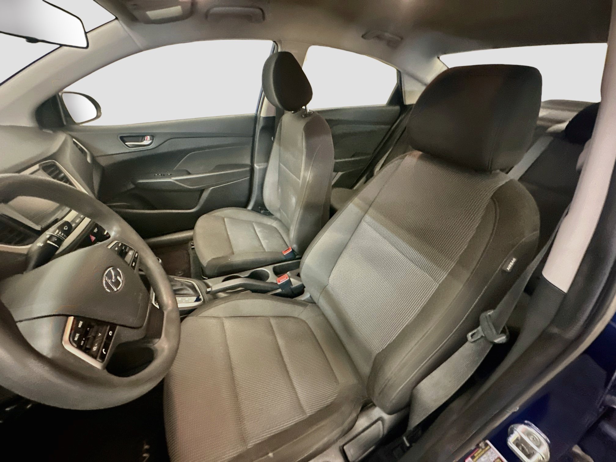 Used 2020 Hyundai Accent SE FWD image 13