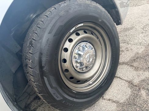 Used 2016 Nissan NV 3500 SV image 24