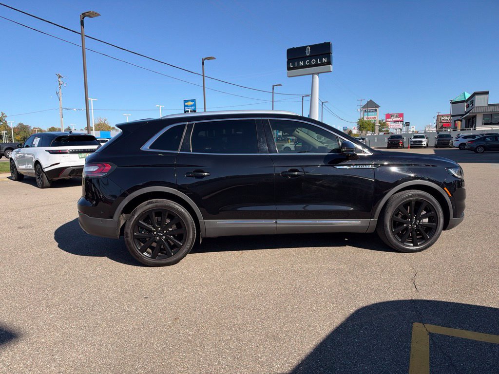 Used 2023 Lincoln Nautilus Reserve w/ Equipment Group 201A AWD/4WD image 6