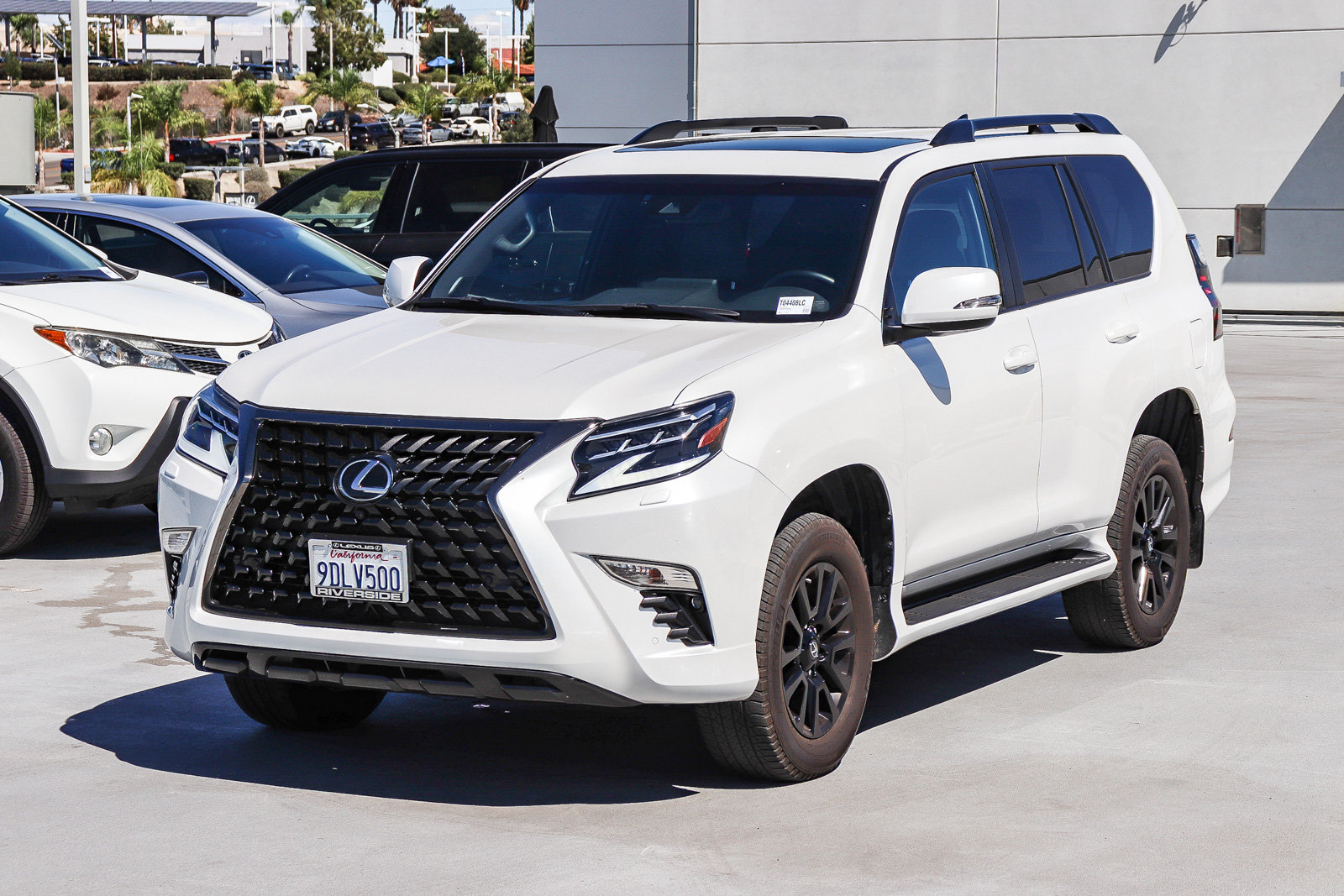 Used 2023 Lexus GX 460 w/ Black Line Special Edition AWD/4WD image 3