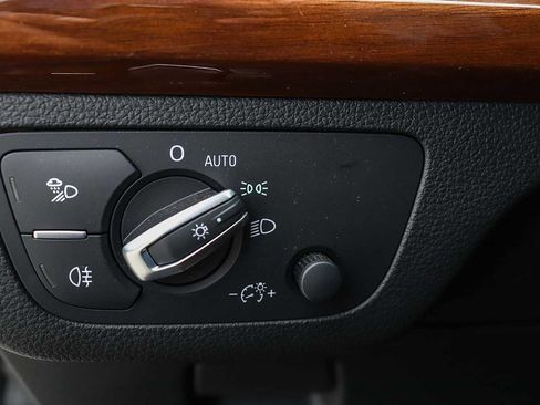 Used 2022 Audi Q5 2.0T Premium image 31