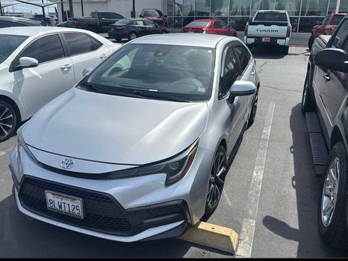 Used 2020 Toyota Corolla SE w/ Carpet Mat Package (TMS) image 1