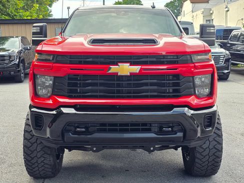 Used 2024 Chevrolet Silverado 2500 Custom w/ Custom Convenience Package AWD/4WD image 10