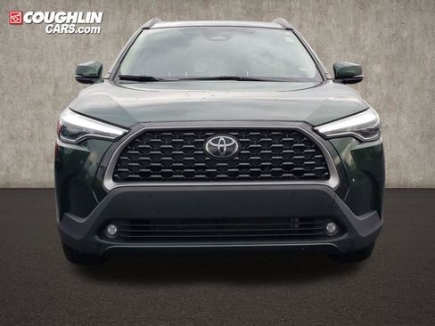 Used 2023 Toyota Corolla Cross XLE w/ Convenience Package image 8