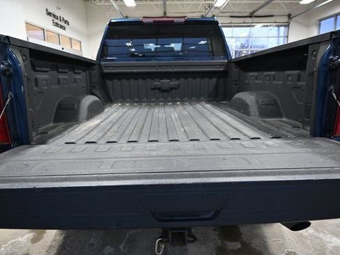 Used 2022 Chevrolet Silverado 2500 LT w/ Convenience Package image 8