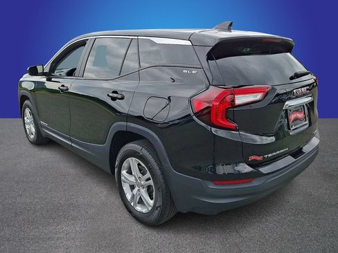Used 2024 GMC Terrain SLE AWD/4WD image 6