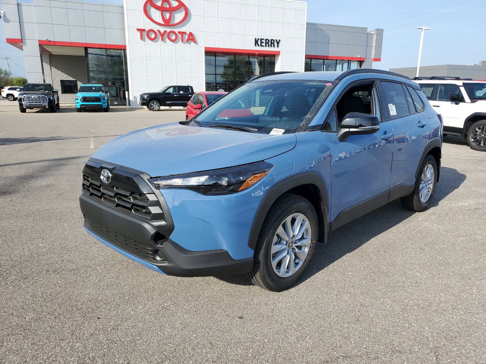 New 2026 Toyota Corolla Cross LE FWD image 2