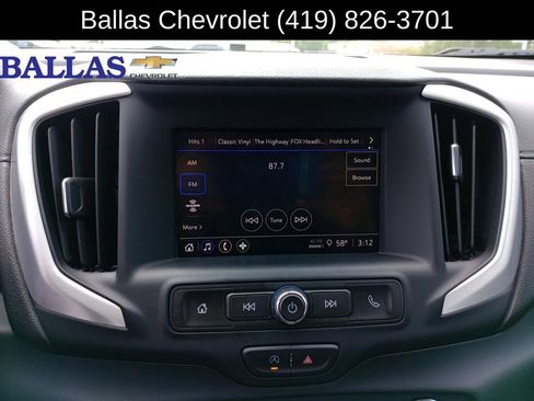 Certified 2023 GMC Terrain SLE w/ Driver Convenience Package AWD/4WD image 13