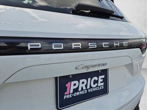 Used 2019 Porsche Cayenne AWD/4WD image 14