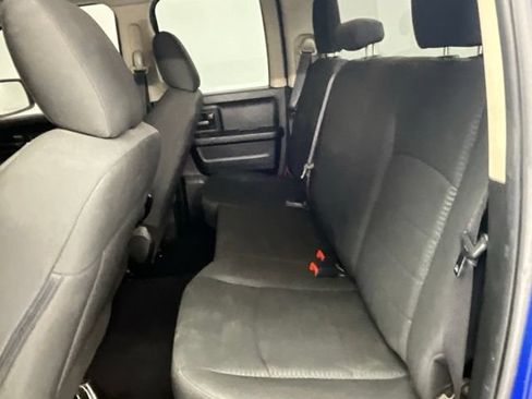 Used 2019 RAM 1500 Express AWD/4WD image 7